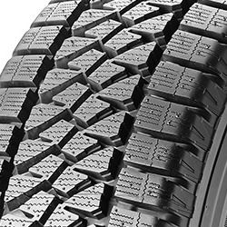 Bridgestone Blizzak W810 ( 215/75 R16C 116/114R )